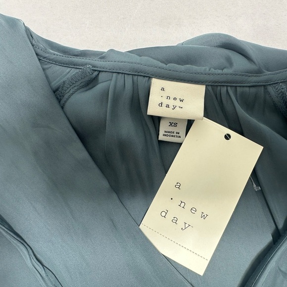 NWT A New Day Teal Women's Blouse - Picture 5 of 8